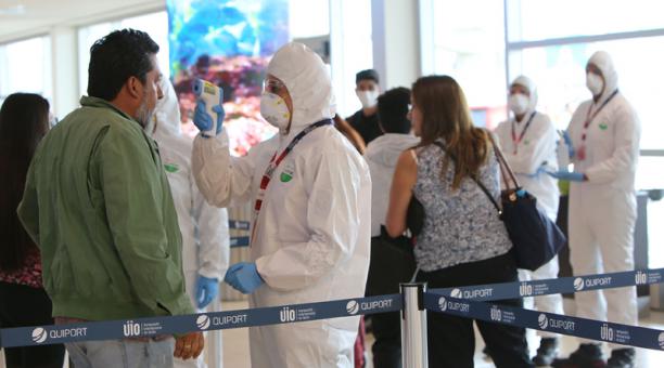 Kanaru salos Visiems oro uosto keleiviams, iskaitant ir is Ispanijos zemyno, bus atliekamas koronaviruso testas