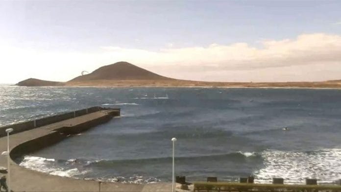 Tenerife Po pakartotinio tyrimo Granadilloje vel leista maudytis El Medano papludimyje