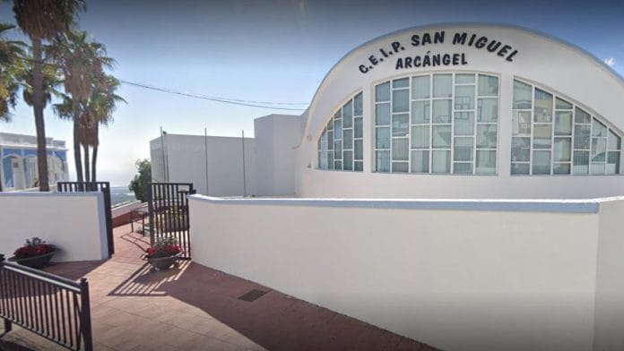 Tenerifes pietuose, CEIP San Miguel Arcangel mokykloje nustatytas koronaviruso atvejis