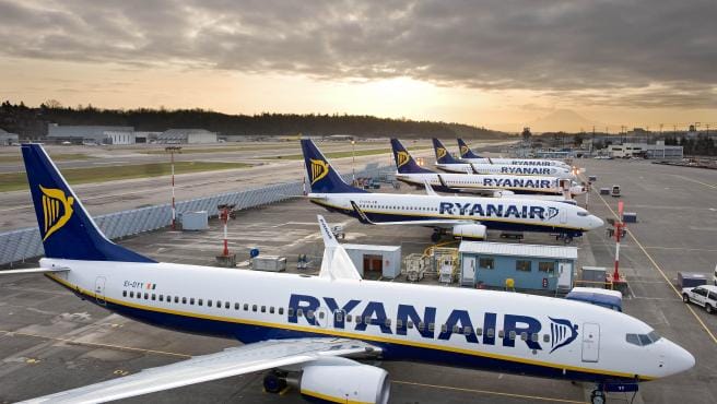 Ryanair ragina naikinti kelioniu apribojimus tarp ES ir JK jau geguzes menesio pabaigoje
