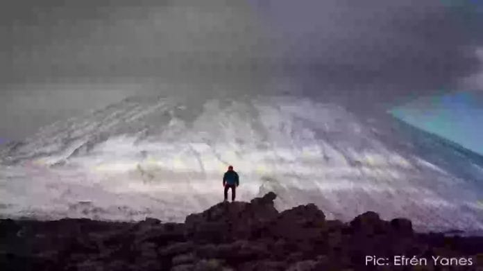 Ramybe po audros Snieguotoji Teide su savo kepure atrodo ispudingai 1