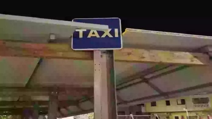 Kanaru salose esantis taksi zenklas kuris del savo vietos tapo virusiniu