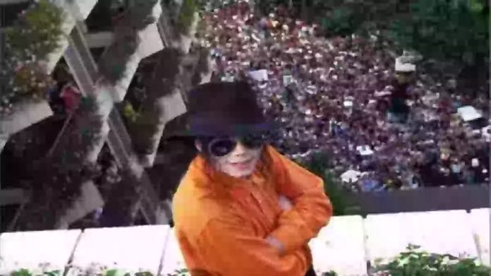 VIDEO pries 30 metu Michaelas Jacksonas suzavejo Tenerife