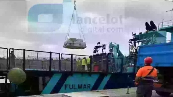 I Lansarote atplaukia sulaikytas zvejybos laivas kuriame buvo 1000 kg kokaino