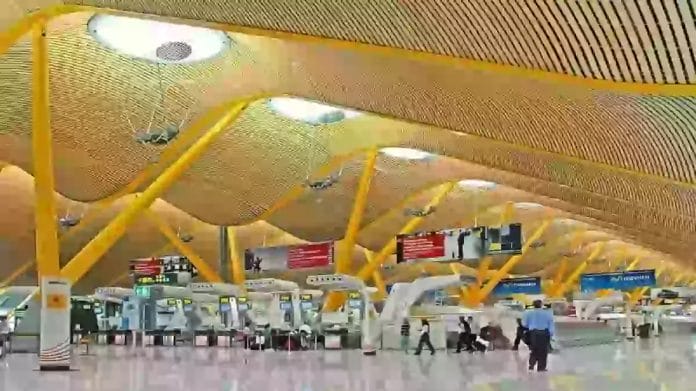 AENA planuoja atidaryti viesbucius didziuosiuose Ispanijos oro uostuose